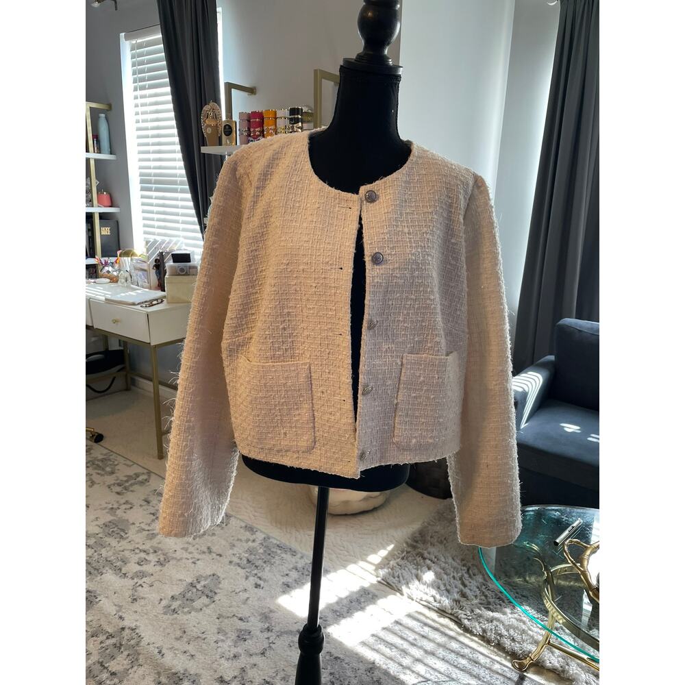 H&M Ivory Bouclé Textured Jacket XL Cropped Lady Jacket - Picture 2 of 8
